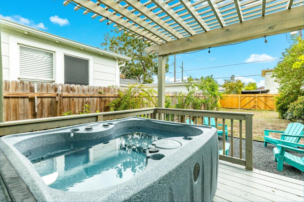Barefoot Coastal Cottage غالفيستون، تكساس المظهر الخارجي الصورة